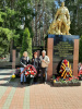 Сотрудники Дятьковского ОСЗН возложили цветы и венки к мемориалу Воинам, партизанам и подпольщикам, павшим в годы Великой Отечественной Войны 1941-1945 гг